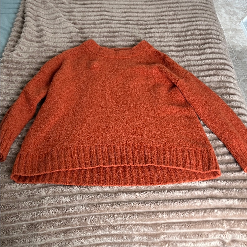 Old Navy Women's Vibrant Orange Crew Neck Sweater